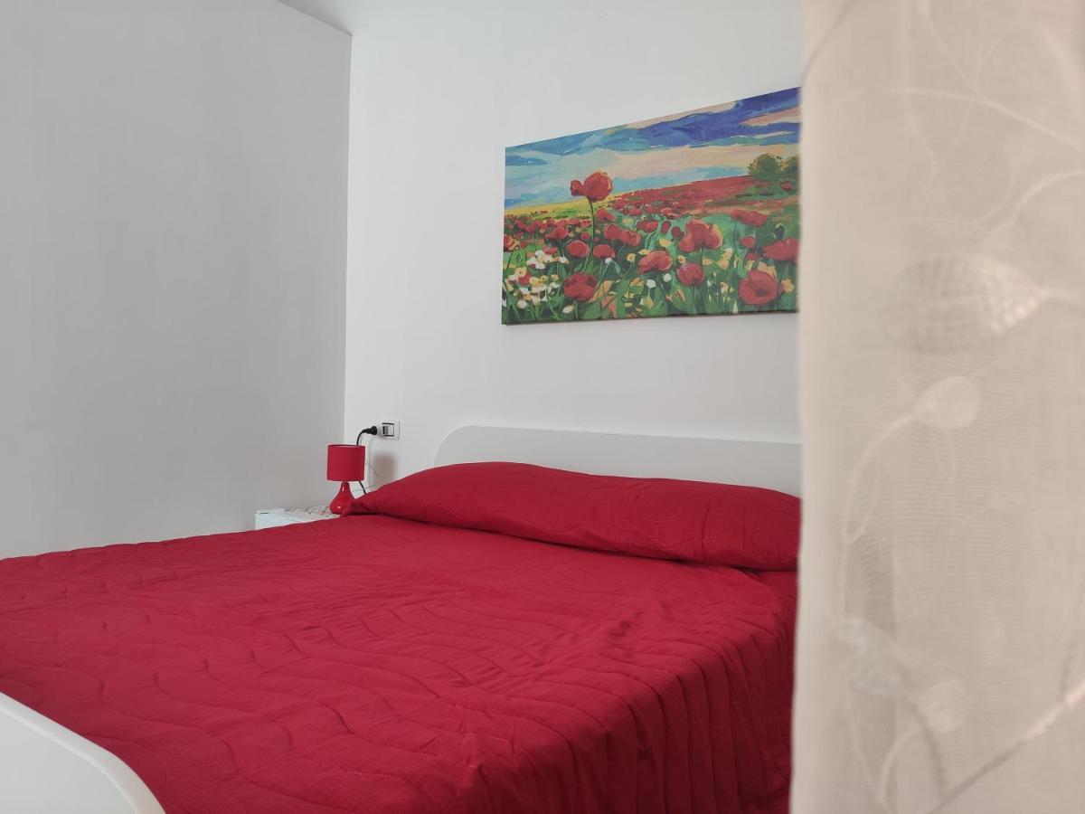 Casta Diva Holiday Rooms 卡塔尼亚 外观 照片