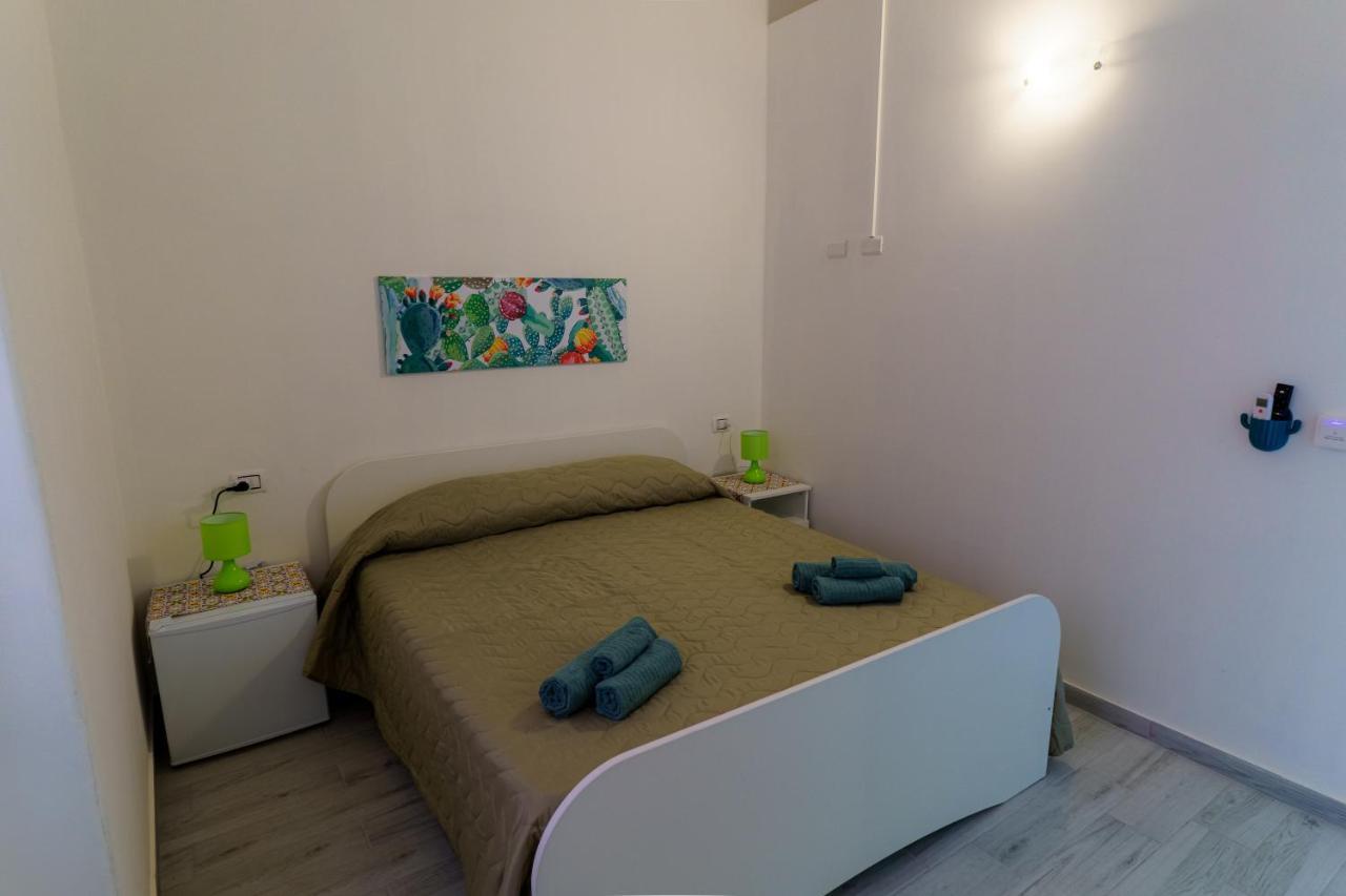 Casta Diva Holiday Rooms 卡塔尼亚 外观 照片